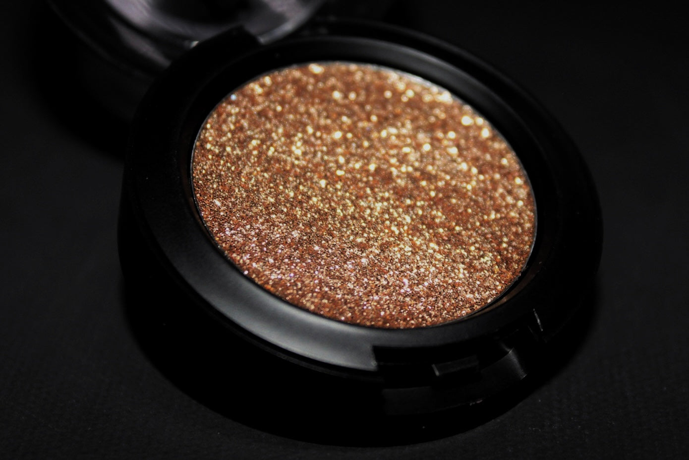 Brave | Razzle Dazzle Glitter Pot